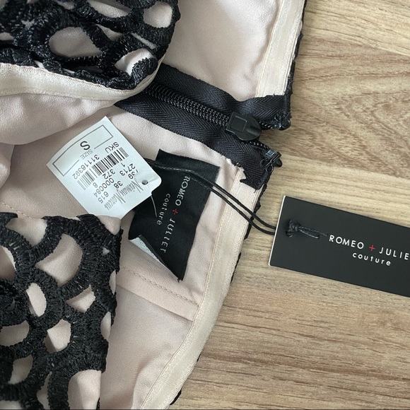 BNWT Romeo & Juliet Couture Black Lace Dress - Picture 5 of 6